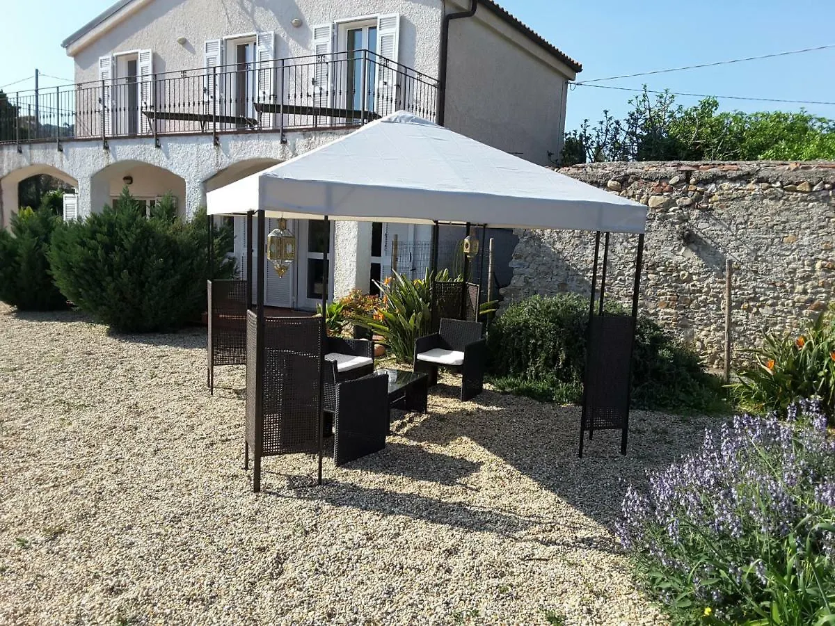 La Strelitzia Cervo Mare Apartment