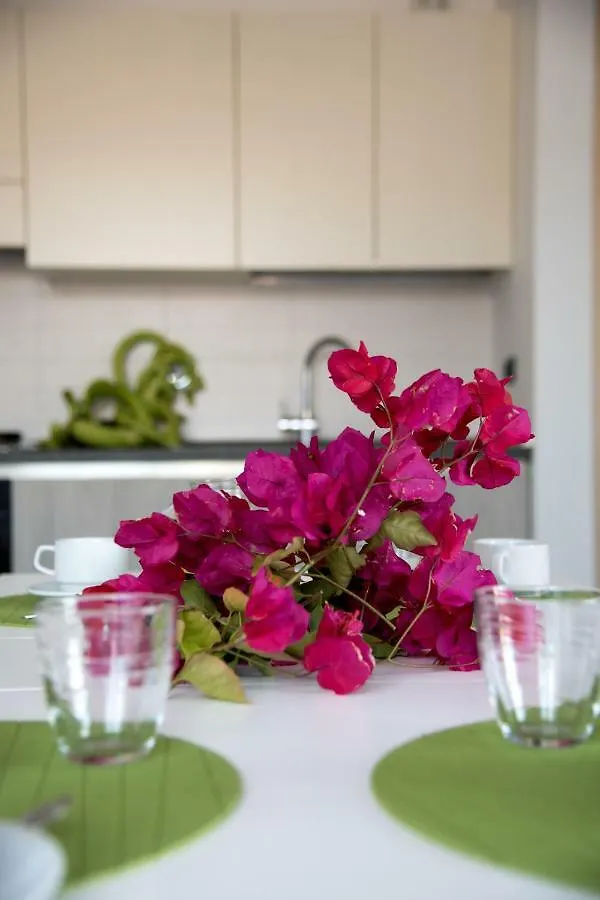 La Strelitzia Cervo Mare Apartment Italy